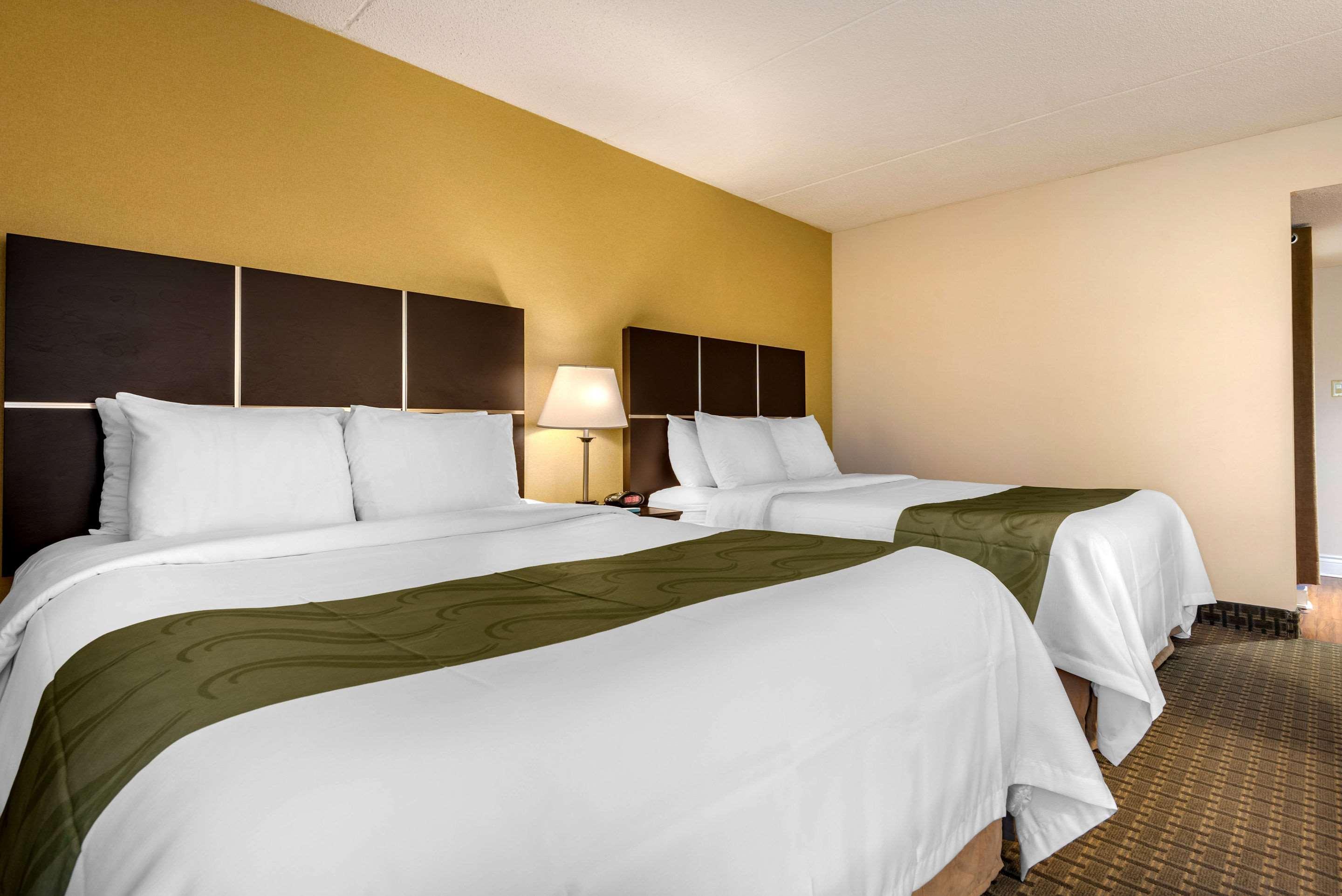 Quality Inn & Suites Brampton Exterior foto