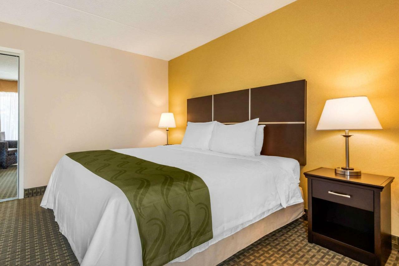 Quality Inn & Suites Brampton Exterior foto